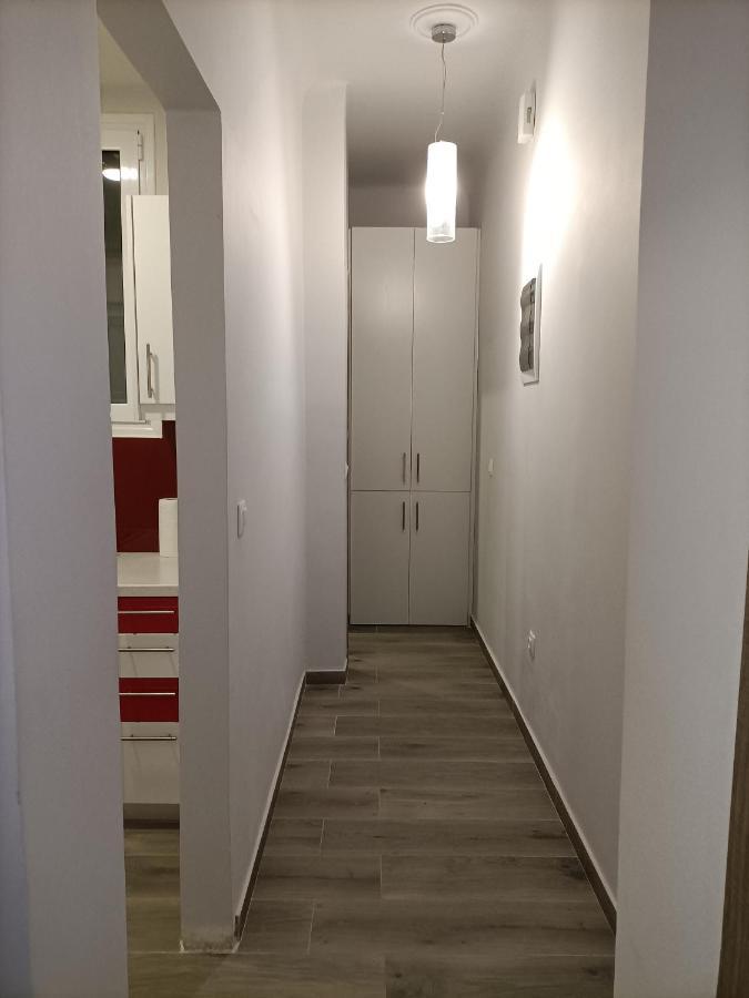 Modern Comfy Apartment Athens Exterior photo